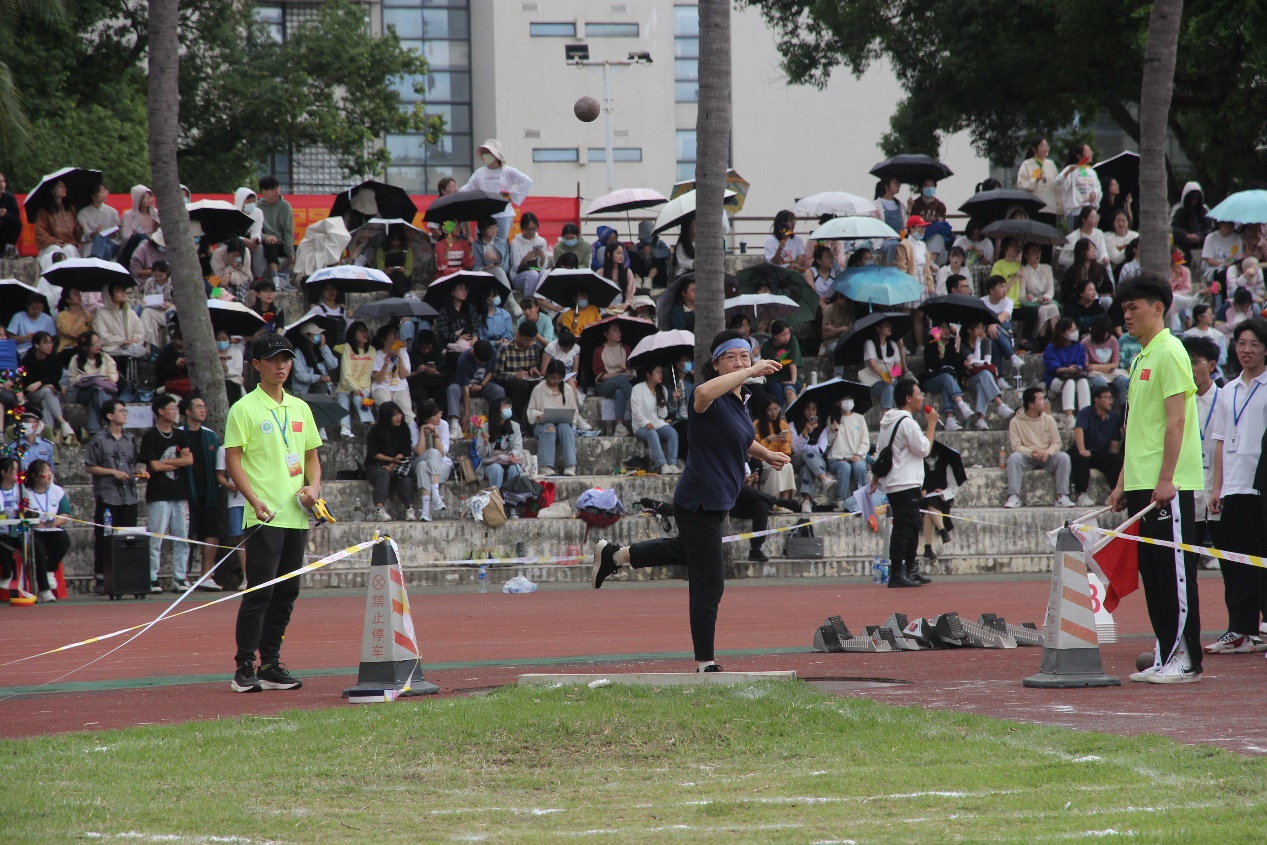 学院新闻｜记海南师范大学第38届运动会开幕式历史文化学院风采