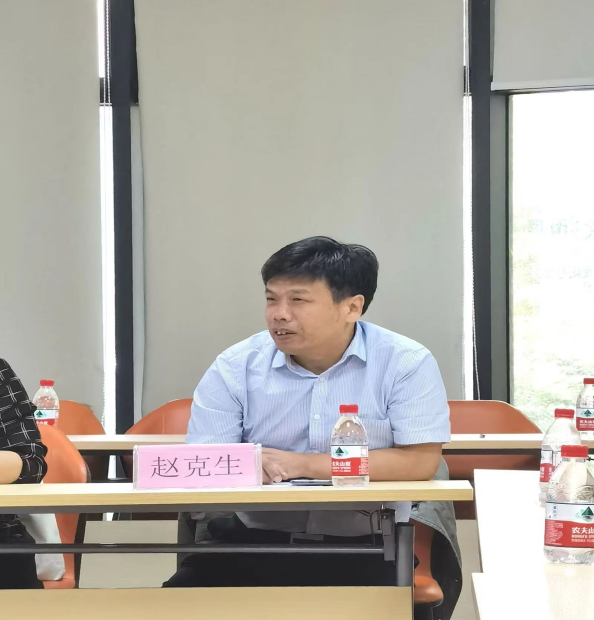 历史文化学院举办著名期刊编辑与教师座谈会