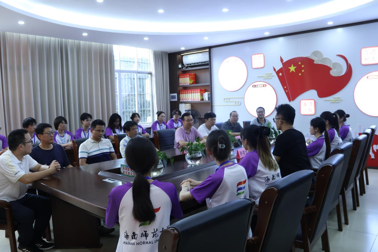 三下乡|历史文化学院领导老师慰问“海岛筑梦,不负‘史’命”暑期三下乡支教团