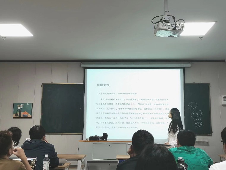 历史文化学院举办第四期“海翰史学沙龙”：研究生读书分享会